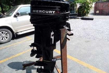 ขาย เครื่องเรือ MERCURY 9.9 แรง สภาพพร้อมใช้งาน นำเข้าจากญี่ปุ่น ราคา 25,000