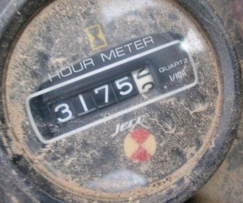 ขาย รถขุดเก่านอกแท้ นำเข้าจากญี่ปุ่น  Komatsu PC60U-5 ,ชั่วโมงทำงานน้อย 3,175 ช.ม.สภาพดี แทร็คพิเศษ ใบแทร็ค 60 cm.