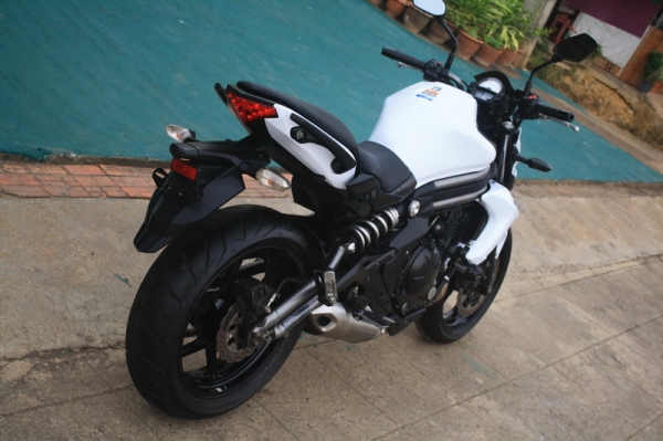 __ER6N 650cc โฉมปี2012 สีขาว รถเดิมๆ ฿185,000__