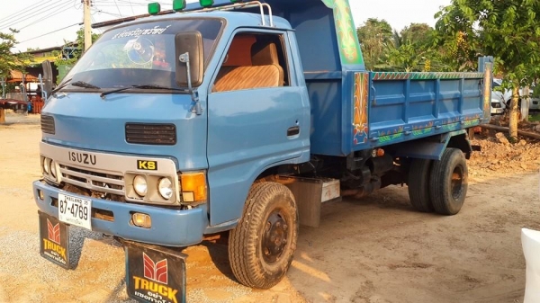 ขาย6ล้อกลางดัมพ์ดิน 5คิว isuzu 115แรง พ.เพาเวอร์ แชชซีสวย สโลว์กลาง Fหลัง เอกสารเล่มทะเบียนพร้อมโอน ภาษีเต็ม กระบะดัมพ์สวย กระบอกใหญ่ เกียร์ใหญ่ พร้อมลุยงาน