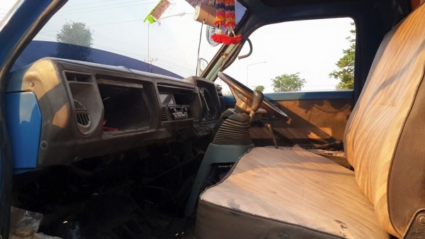 ขาย6ล้อกลางดัมพ์ดิน 5คิว isuzu 115แรง พ.เพาเวอร์ แชชซีสวย สโลว์กลาง Fหลัง เอกสารเล่มทะเบียนพร้อมโอน ภาษีเต็ม กระบะดัมพ์สวย กระบอกใหญ่ เกียร์ใหญ่ พร้อมลุยงาน