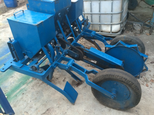 ขายเครื่องหยอดข้าวโพดสภาพสวยพร้อมใช้