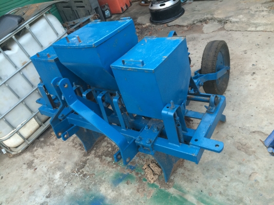 ขายเครื่องหยอดข้าวโพดสภาพสวยพร้อมใช้