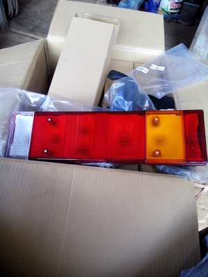 ขายไฟท้ายรถบรรทุก