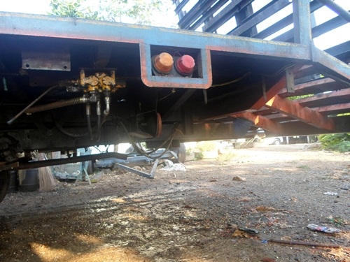 ต้องขอขอบคุณ truck2hand ขายแล้วครับ มาดูรถสี่ทุ่ม และขับไปเลย