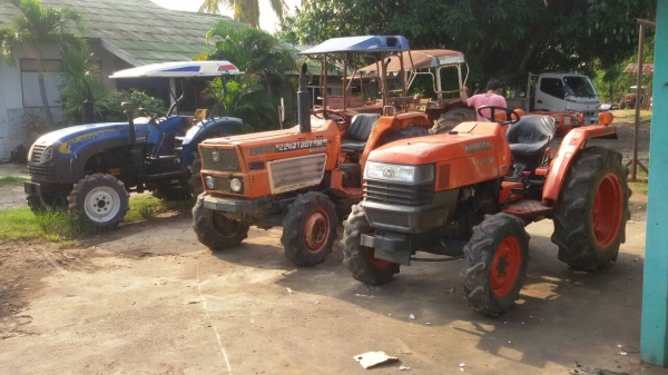 ขายถูกครับKUBOTA L3408. 34แรง,KUBOTA ZL4212DT 42แรง Turbo,แชมป์ MX4340 43 แรง ครับ