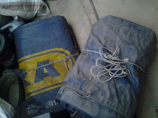 ขายผ้าใบคุมสิบล้อ  สภาพดี  มี3ผืน