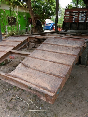 ขายหางปลาขึ้นรถแบคโฮสภาพดีขึ้นแบคโฮ 200 ได้