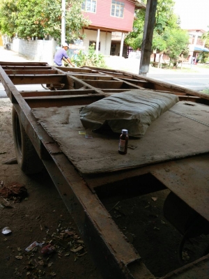 ขายหางปลาขึ้นรถแบคโฮสภาพดีขึ้นแบคโฮ 200 ได้