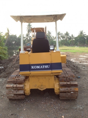 ขายด่วนรถแทรคเตอร์ตีนตะขาบ KOMATSU D20P-6  เก่าในแต่สภาพรถนอก เสภาพสวยมาก ๆ