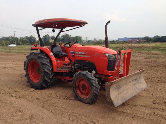 ขายรถด่วนรถไถนาคูโบต้า -L4708 (4WD) 2 เพลา มีภาพวีดีโอ พร้อมอุปกรณ์ 3 รายการ ผานดันหน้า ผานหลัง โรตา ขายรถด่วนรถไถนาคูโบต้า -L4708 (4WD) 2 เพลา มีภาพวีดีโอ พร้อมอุปกรณ์ 3 รายการ ผานดันหน้า ผานหลัง โรตา