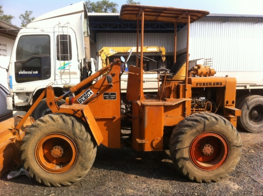 ขายด่วน รถตักล้อยาง FURUKAWA  รถบ้านฝากขาย สภาพพร้อมใช้งาน