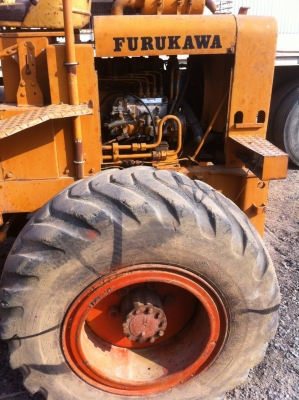 ขายด่วน รถตักล้อยาง FURUKAWA  รถบ้านฝากขาย สภาพพร้อมใช้งาน