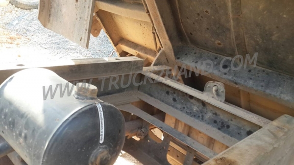 Hino FC9J 175 เข็มไมล์ 228101 รถปี 52 Hino FC9J 175 เข็มไมล์ 228101 รถปี 52