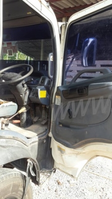 Hino FC9J 175 เข็มไมล์ 228101 รถปี 52 Hino FC9J 175 เข็มไมล์ 228101 รถปี 52