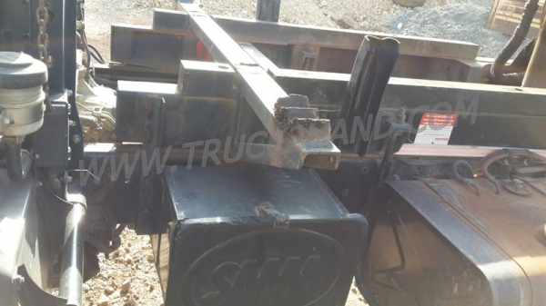 Hino FC9J 175 เข็มไมล์ 228101 รถปี 52 Hino FC9J 175 เข็มไมล์ 228101 รถปี 52