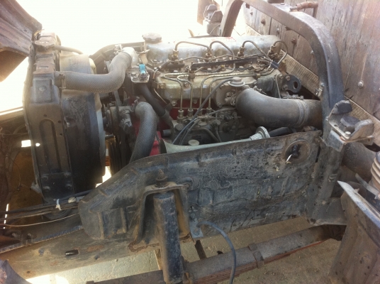 HINO เครื่องดี คัสซีสวย ยางเต็ม