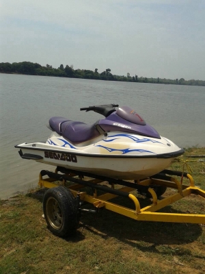 ขายเจ็ทสะกี  seadoo gti 850 cc พร้อมทะเบียน สภาพดี