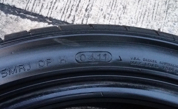 ยาง,265-35-18 Hankook Ventus V12 Evo ปี11หนึ่งคู่ 2,500