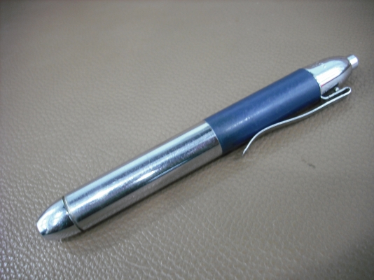 ปากกาไฟฉาย ของ WELCH ALLYN ปี 1955 Made in U.S.A แท้