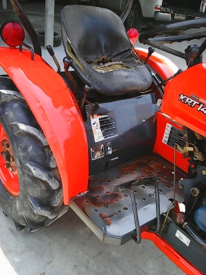 ขาย KUBOTA KRT140 พร้อมใช้ สวยๆ สีเดิมๆ ดันหน้าผาน3 ล้อเหล็ก ทะเบียนพร้อม 58