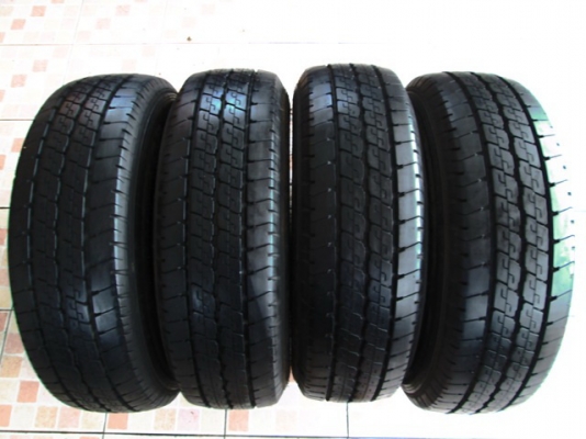 ยาง DUNLOP LT36 215-70-15 ปี3513 ดอกสวยๆ (1ชุด)
