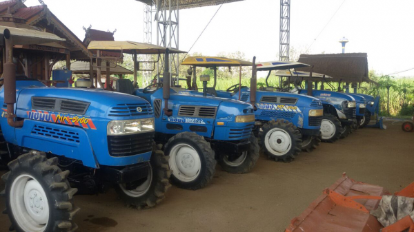 ขายครับรถคูโบต้า รถแช้มป์ รถไถยูโล รถอีชากิ รถไถไทชัน มือสองขายกันในราคาไม้แพง มีตั้งแต่ราคา38000 บาท เป็นต้นไปรถไช้งานได้ปกติอยู่ วังบัว อคลองขลุง จ กำแพงเพชรสนใจโทร0813655997อำพรพาเจริญ(ราคาคุยกันได้อีกนะครัย) ขายครับรถคูโบต้า รถแช้มป์ รถไถยูโล รถอีชากิ รถไถไทชัน มือสองขายกันในราคาไม้แพง มีตั้งแต่ราคา38000 บาท เป็นต้นไปรถไช้งานได้ปกติอยู่ วังบัว อคลองขลุง จ กำแพงเพชรสนใจโทร0813655997อำพรพาเจริญ(ราคาคุยกันได้อีกนะครัย)