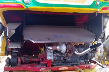 ขายรถเกี่ยวข้าวเจ้าช้างไวไฟ 780,000 ต่อรองครับ  (ปั๊ม  มอเตอร์  ตัวเดินเช็คให้ใหม่หมดแล้ว) พร้อมใช้สุดๆ