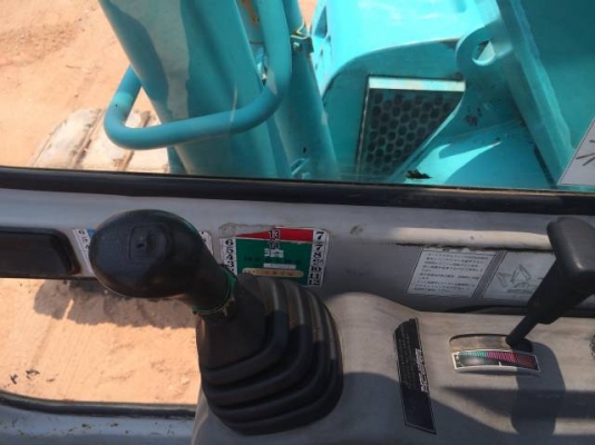 ขายรถแบคโฮ KOBELCO SK120-2(MARK5) ระบบไฟฟ้าเต็ม คอลโทรลสั้น รถนอกนำเข้าสภาพสวย มีVDOการทำงานครับ