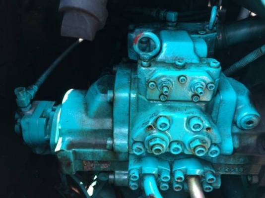 ขายรถแบคโฮ KOBELCO SK120-2(MARK5) ระบบไฟฟ้าเต็ม คอลโทรลสั้น รถนอกนำเข้าสภาพสวย มีVDOการทำงานครับ