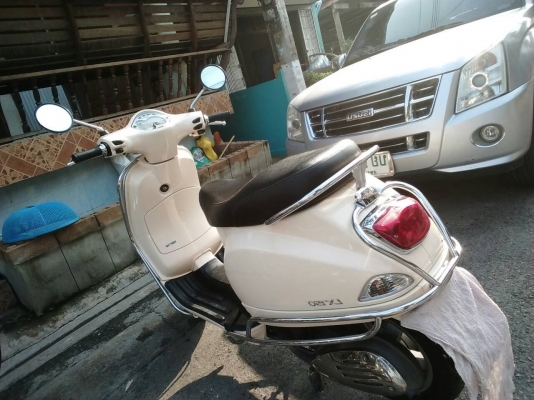 ขาย Vespa 150 lx ราคา 62,000 ต่อรองได้คับ