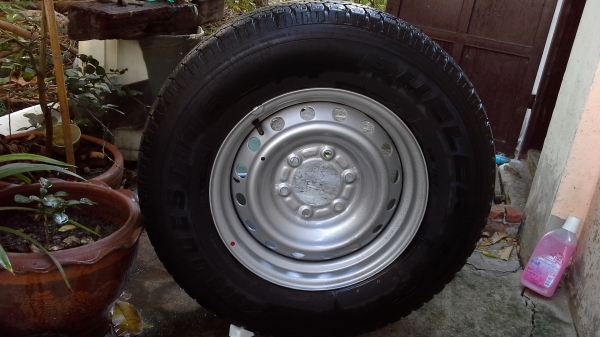 ขายล้อ+ยางอะไหล่ 245/70/16