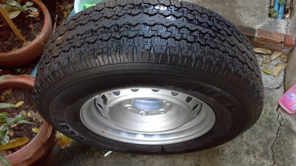 ขายล้อ+ยางอะไหล่ 245/70/16
