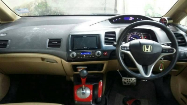 Honda Civic ปี07  เครื่อง2.0  (รถหลุดจำนำ)
