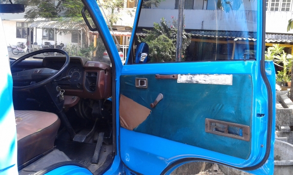 ขายรถกระบะมือ 2 สภาพดีพร้อมใช้งาน