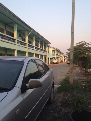 ขายหอพัก 60ห้องพร้อมที่ดิน 13 ไร่