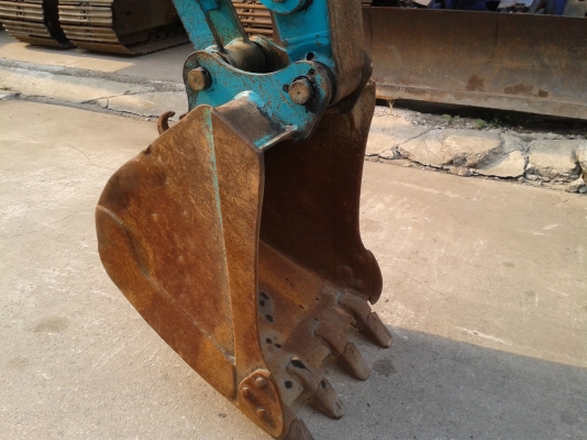 ต้องการขายรถขุดยี่ห้อkobelco-sk60-2รถนอกนำเข้าจากญี่ปุ่น ต้องการขายรถขุดยี่ห้อkobelco-sk60-2รถนอกนำเข้าจากญี่ปุ่น