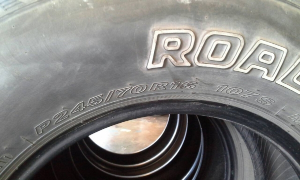 245/70R16 ROADSTONE ชุด 4 เส้น TEL.081-427-3941