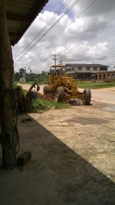 **280,000 บ.ต่อรอง///รถเกรดเดอร์ KOMATSU GD37-5H** ขาย GD37-5H รถเกรดเดอร์ KOMATSU GD37-5H เทียบเท่า CAT120-G เอวแข็ง ใบมีด12ฟุต เครื่องเดิม ปั้มเดิม เครื่องKOMATSU S4D120-4สูบ เครื่องพอใด้ ปั้มดี โอเค ระบบเกียร์/ระบบขับเคลื่อน ปกติ ใบมีดดีไม่ผุ ช่วงล่างพ