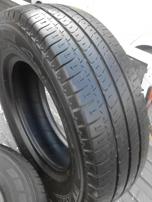 215/70R15 DUNLOP SP LT36 และ MICHELIN AGILIS มี 2 เส้น TEL.081-427-3941 215/70R15 DUNLOP SP LT36 และ MICHELIN AGILIS มี 2 เส้น TEL.081-427-3941