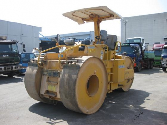 ขายรถบด 3 ล้อเหล็ก สภาพพร้อมใช้งาน ติดต่อ อำพล 090-9694506, 080-3031241