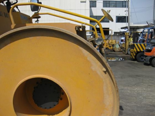 ขายรถบด 3 ล้อเหล็ก สภาพพร้อมใช้งาน ติดต่อ อำพล 090-9694506, 080-3031241