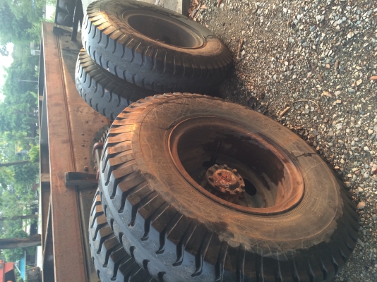 สิบล้อ227LD หัวคัชซี 2เพลา สิบล้อ227LD หัวคัชซี 2เพลา