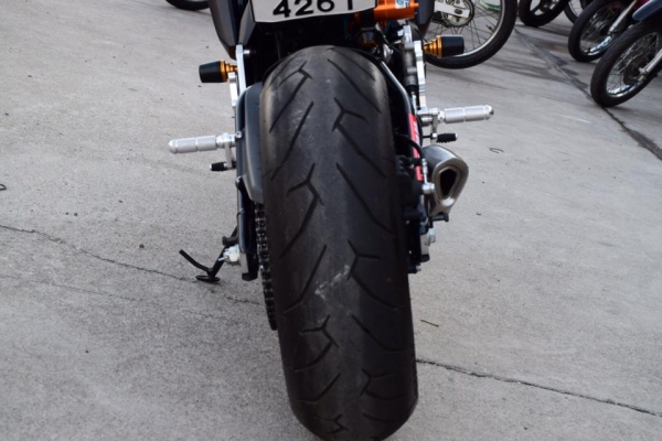 ขาย Kawazaki Er6n สีขาว รถจด กค 57 (รถ 8 เดือน ) สวย ๆ