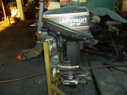 เครื่อง  JOHNSON  GT10 หางสั้นเครื่องเก่าญี่ปุ่นสภาพพร้อมใช้