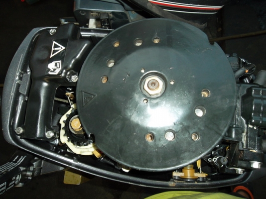 เครื่อง  JOHNSON  GT10 หางสั้นเครื่องเก่าญี่ปุ่นสภาพพร้อมใช้