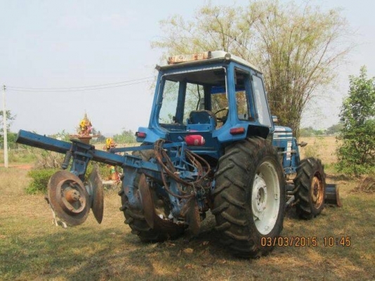 Ford 8100  6 สูบ