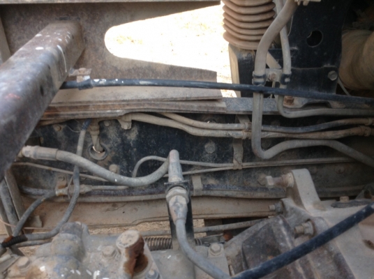 รถฮีโน่ 10 ล้อดั้ม F18  178 แรงม้า. ปี 32  สนใจติดต่อ 081 - 6079515