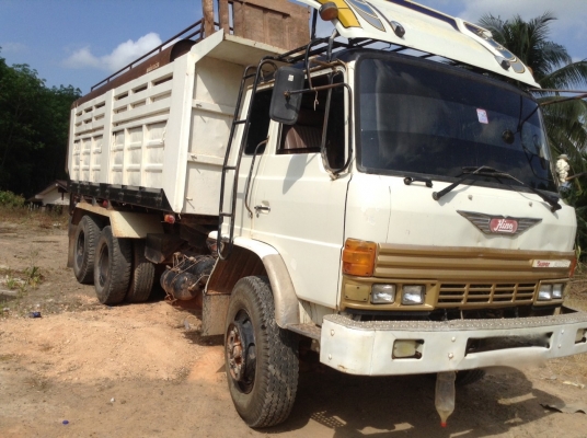 รถฮีโน่ 10 ล้อดั้ม F18  178 แรงม้า. ปี 32  สนใจติดต่อ 081 - 6079515