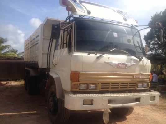 รถฮีโน่ 10 ล้อดั้ม F18  178 แรงม้า. ปี 32  สนใจติดต่อ 081 - 6079515